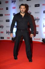 Salman Khan at Filmfare Awards 2016 on 15th Jan 2016